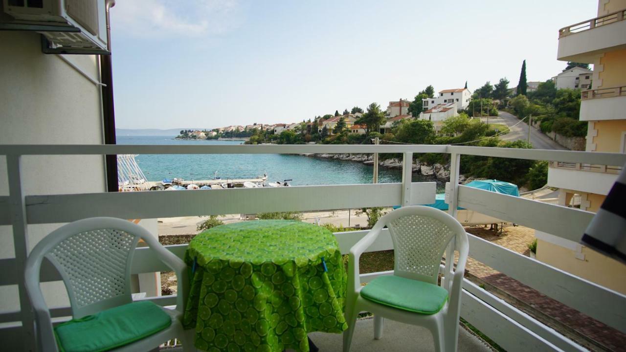 Apartmani Laura Трогир Экстерьер фото